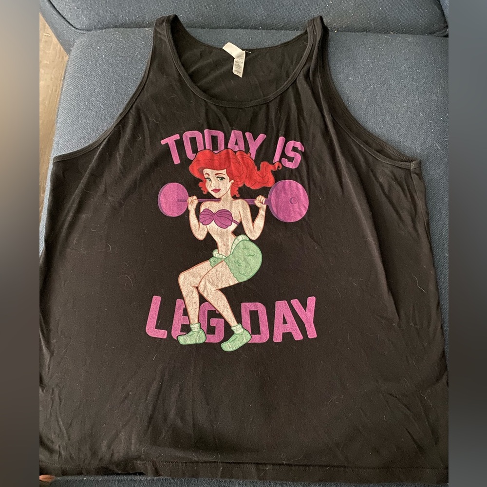 Today is Leg Day Tank Top. Large. Black. Unisex.
